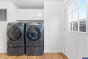 1307 S Water St, Silverton, OR 97381 - Photo 26