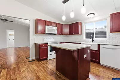 1307 S Water St #81, Silverton, OR 97381 - Photo 8