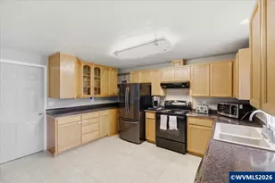 2963 S 7th Pl, Lebanon, OR 97355 - Photo 22