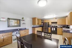 2963 S 7th Pl, Lebanon, OR 97355 - Photo 16