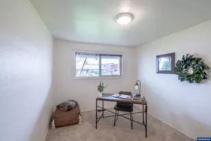 1050 SW Timian St, Corvallis, OR 97333 - Photo 18