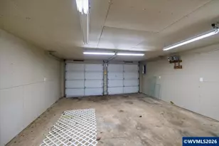 2573 Kalmia St, Sweet Home, OR 97386 - Photo 36