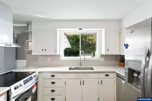 4033 NE Morning St, Corvallis, OR 97330 - Photo 12