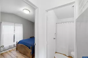 25045 Gap Rd, Brownsville, OR 97327 - Photo 14