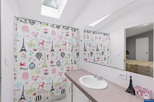 25045 Gap Rd, Brownsville, OR 97327 - Photo 20