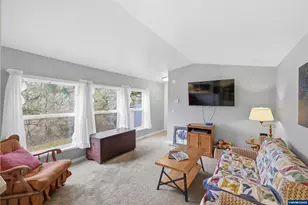 25045 Gap Rd, Brownsville, OR 97327 - Photo 4