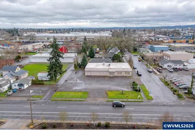 1590 12th St SE, Salem, OR 97302 - Photo 12