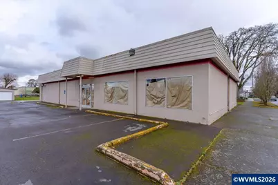 1590 12th St SE, Salem, OR 97302 - Photo 6