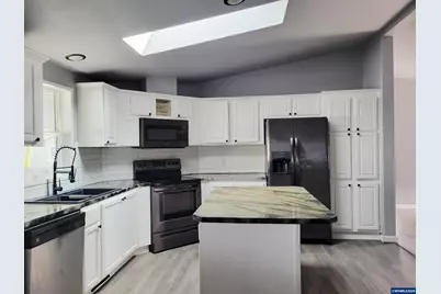 4722 Wyoming Cir NE, Salem, OR 97305 - Photo 10