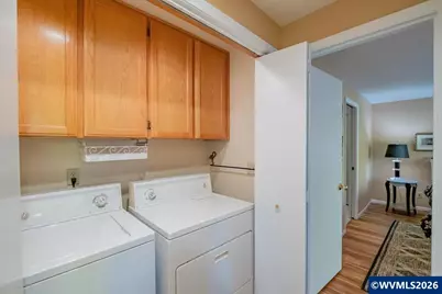 695 Fairview Av SE, Salem, OR 97302 - Photo 16