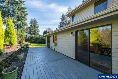 695 Fairview Av SE, Salem, OR 97302 - Photo 30