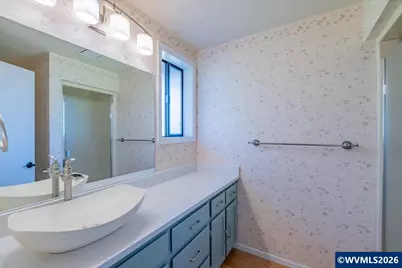 695 Fairview Av SE, Salem, OR 97302 - Photo 28