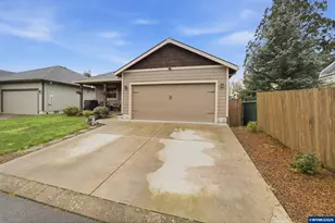 226 NW Sagan Lp, Sheridan, OR 97378 - Photo 2