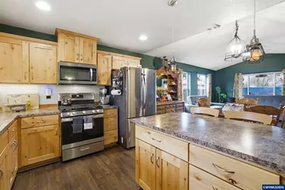 226 NW Sagan Lp, Sheridan, OR 97378 - Photo 10