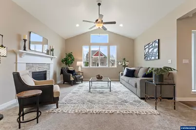 309 NE Berry St, Sublimity, OR 97385 - Photo 8