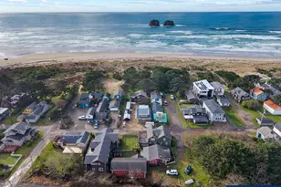 7995 Marigold St, Rockaway Beach, OR 97136 - Photo 6