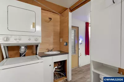 5422 Portland Rd NE #10, Salem, OR 97305 - Photo 18