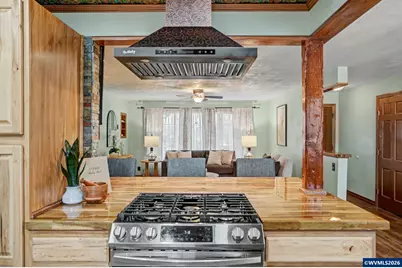 1586 Ewald Av SE, Salem, OR 97302 - Photo 10