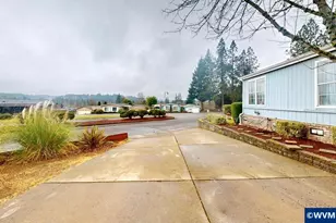 2120 Robins Ln, Salem, OR 97306 - Photo 30