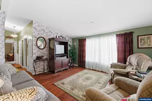 2120 Robins Ln, Salem, OR 97306 - Photo 6