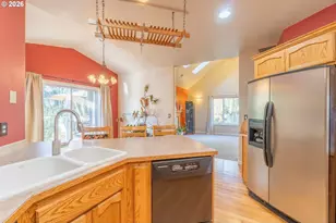 4366 Berry Ln, Eugene, OR 97404 - Photo 14