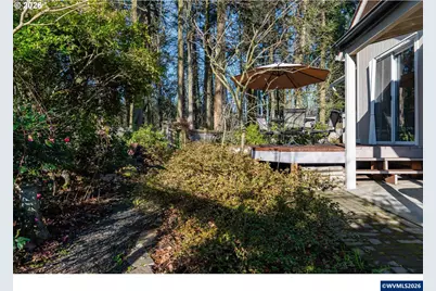 4366 Berry Ln, Eugene, OR 97404 - Photo 34