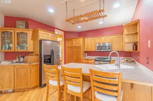 4366 Berry Ln, Eugene, OR 97404 - Photo 10