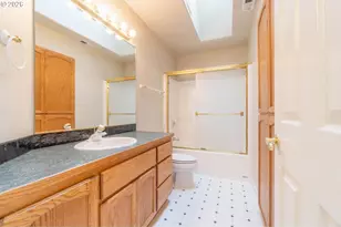 4366 Berry Ln, Eugene, OR 97404 - Photo 26