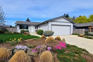 1937 Fieldcrest Ct S, Salem, OR 97306 - Photo 2