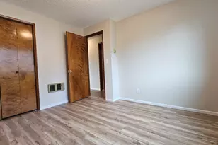 1937 Fieldcrest Ct S, Salem, OR 97306 - Photo 12