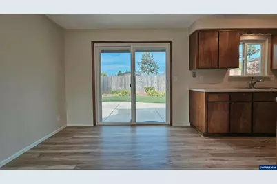 1937 Fieldcrest Ct S, Salem, OR 97306 - Photo 6