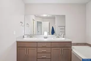 1933 NW Kent St St, McMinnville, OR 97128 - Photo 28