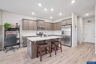 1933 NW Kent St St, McMinnville, OR 97128 - Photo 12