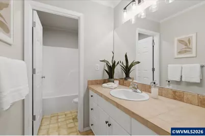 946 Reagan Av NW, Salem, OR 97304 - Photo 38
