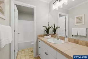 946 Reagan Ave NW, Salem, OR 97304 - Photo 38