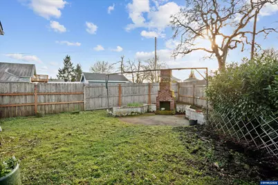 923 SW Ellis St, Dallas, OR 97338 - Photo 30