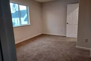 301 S Drake St (&amp 315 S 1st St) St, Silverton, OR 97381 - Photo 32