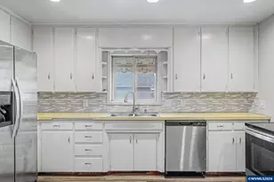 130 Denver St NE, Albany, OR 97321 - Photo 8