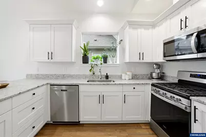 1631 SE Salmonberry Av, Dallas, OR 97338 - Photo 16