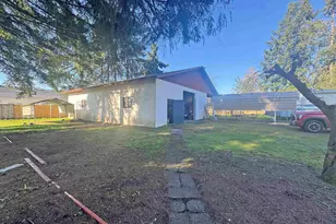 6898 Thurston Rd, Springfield, OR 97478 - Photo 26