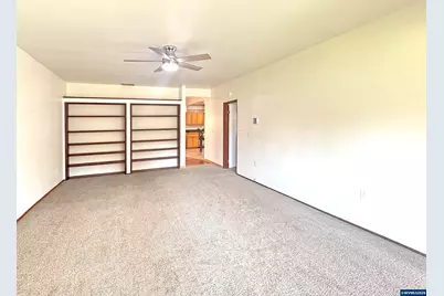 6898 Thurston Rd, Springfield, OR 97478 - Photo 6