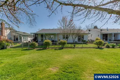 575 N Cascade Dr, Woodburn, OR 97071 - Photo 20