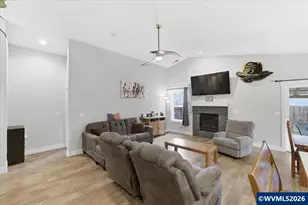 806 Wassom St, Lebanon, OR 97355 - Photo 8