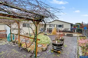 2160 Santiam Dr, Woodburn, OR 97071 - Photo 26