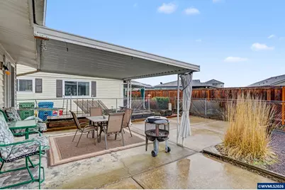 2160 Santiam Dr, Woodburn, OR 97071 - Photo 22