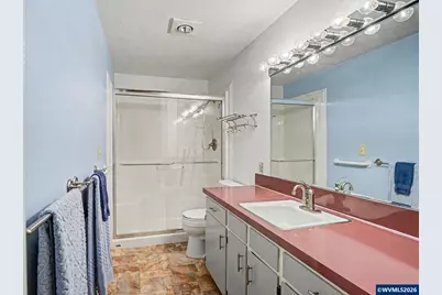 2160 Santiam Dr, Woodburn, OR 97071 - Photo 20