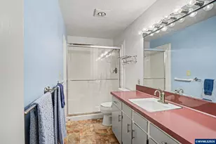 2160 Santiam Dr, Woodburn, OR 97071 - Photo 20