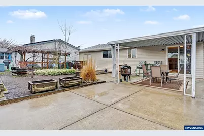 2160 Santiam Dr, Woodburn, OR 97071 - Photo 24