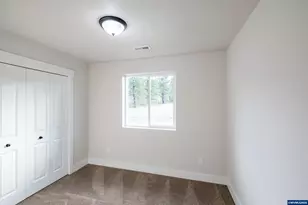 4435 Knotty Pne Ct, Sweet Home, OR 97386 - Photo 32