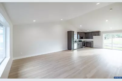 4435 Knotty Pine Ct, Sweet Home, OR 97386 - Photo 8